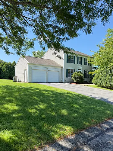 125 Goldenrod Dr #A Photo 1