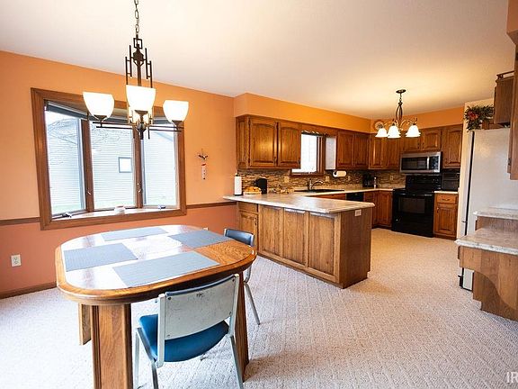 5th image of 1513 Ridgewood Ln