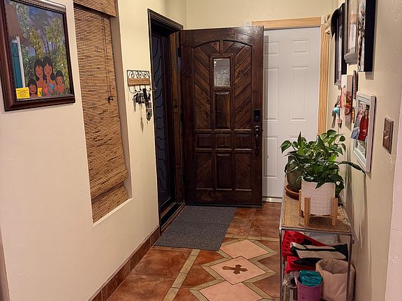2nd image of 606 Marconi Pl