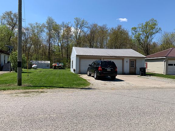 4th image of 9600 N Steinbarger Lake Dr