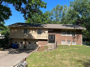 1220 N Withers Rd, Liberty, MO 64068