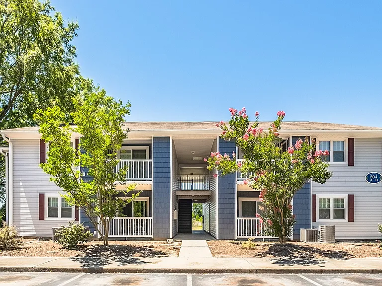 Bramblewood Apartments — Photo 8