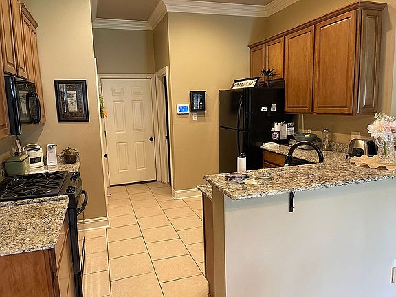 5th image of 118 Oak Fern Ct