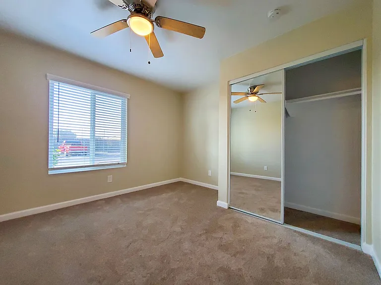 Cinnamon Woods Apartments — Photo 40