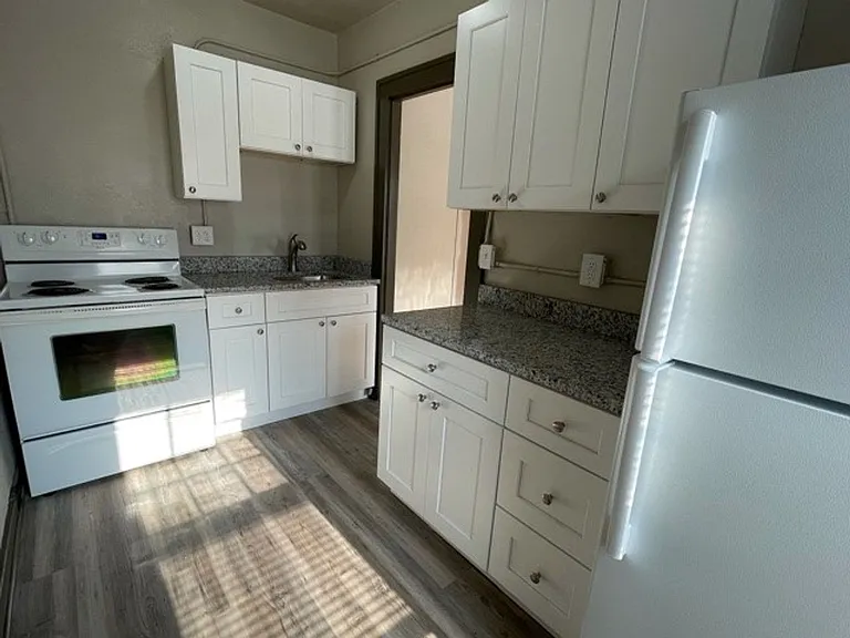 1626 D Street Apartments — Photo 25