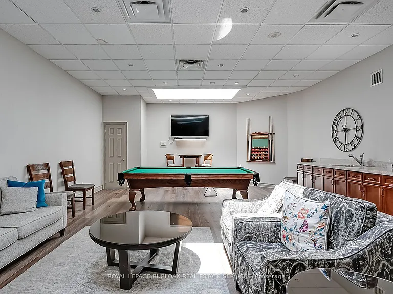 1477 Lakeshore Rd #704 — Photo 36