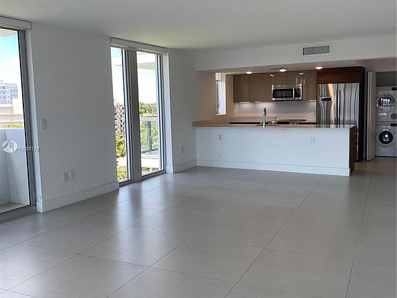 5th image of 9261 E Bay Harbor Dr Unit 804