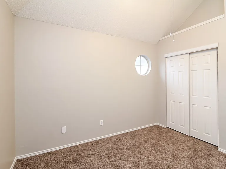 8440 Auburn Dr — Photo 12