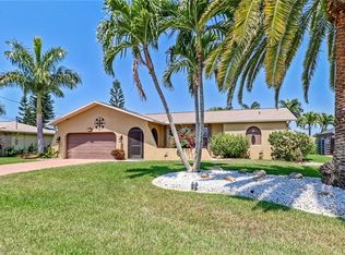 1439 Windsor Ct, Cape Coral, FL 33904