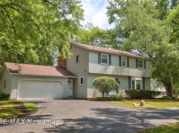 2430 Fair Ln, Burton, MI 48509