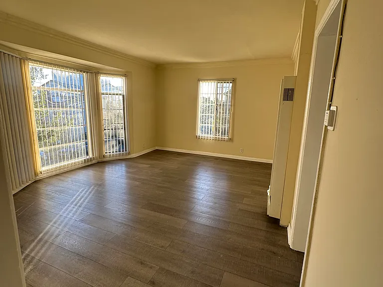 5405 Fernwood Ave — Photo 6
