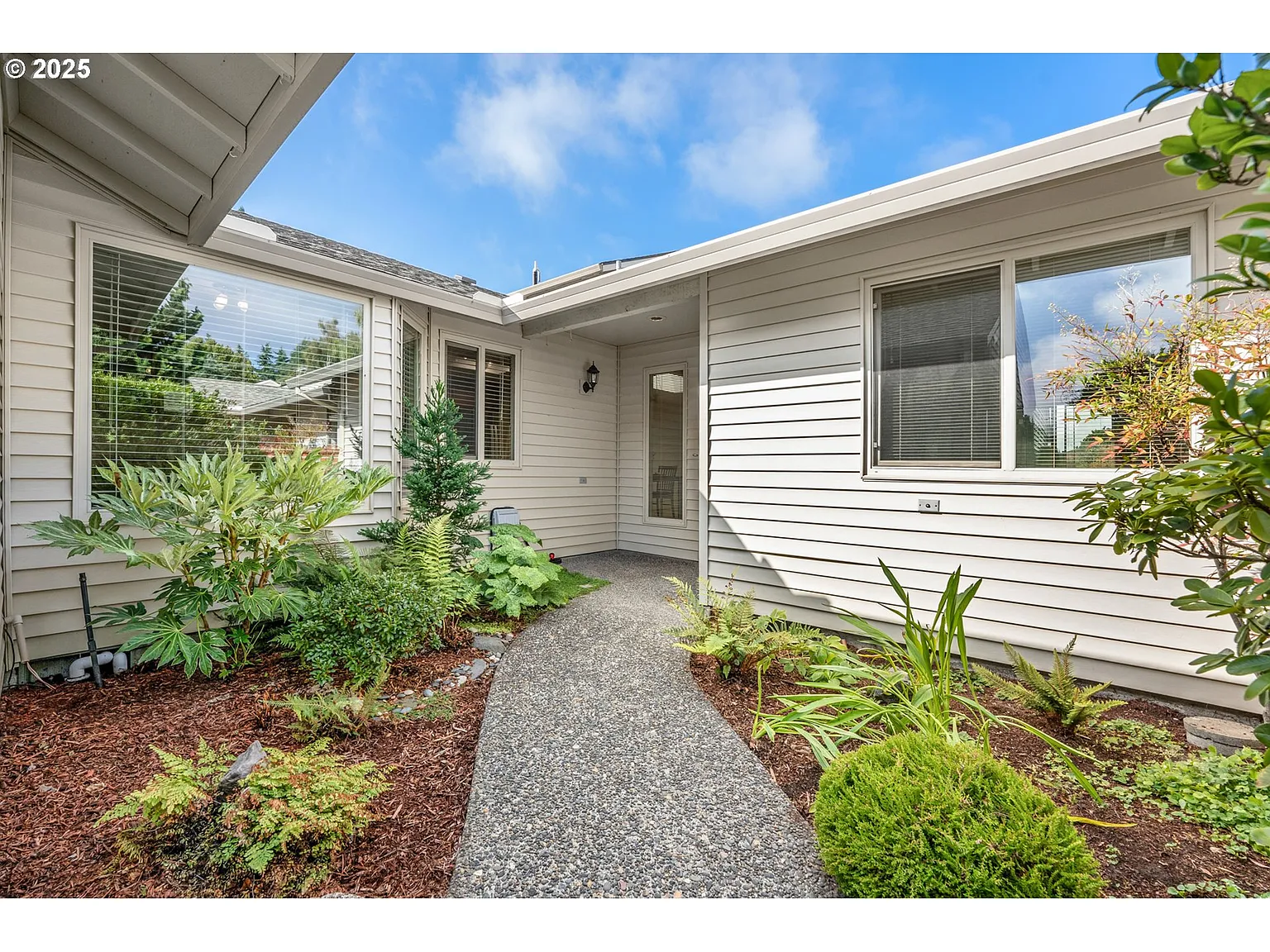 15265 SW 94th Ave photo 1