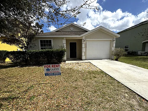 12388 NE 48th Loop Photo 1