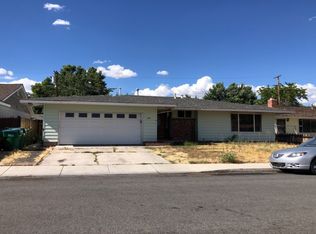 1670 Trabert Way, Sparks, NV 89431