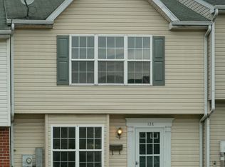 138 Georgetown Sq, Martinsburg, WV 25401
