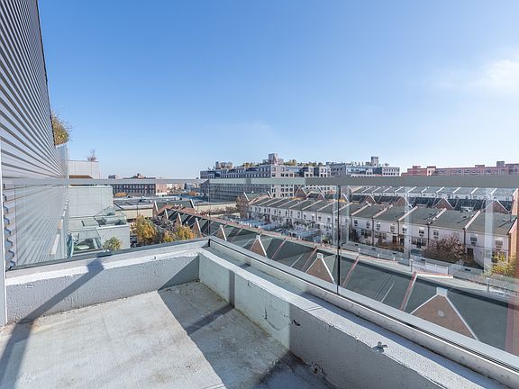 4th image of 10 Montieth St #790
