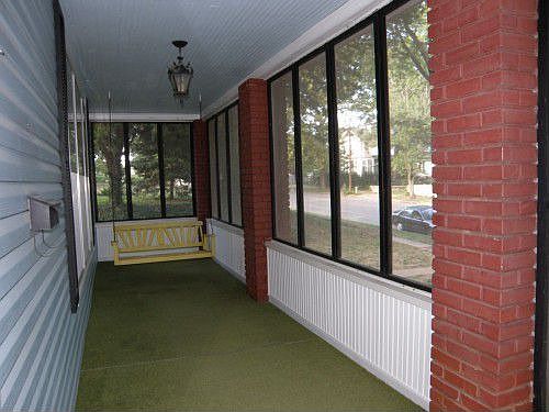 2nd image of 1304 5th Ave