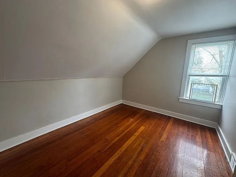 109 Stenson St — Photo 14