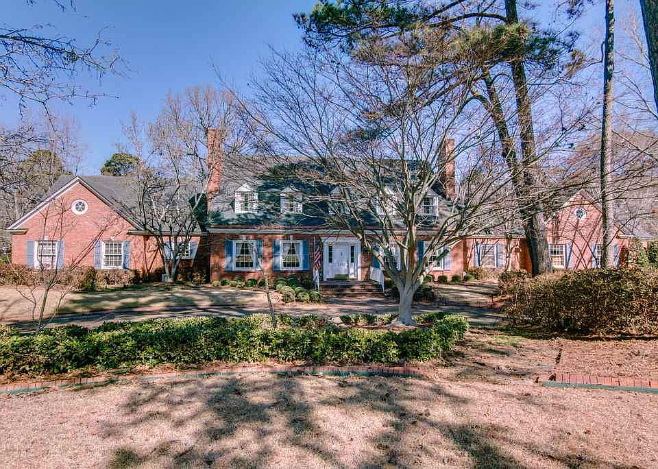 1st image of 2801 Forest Ave