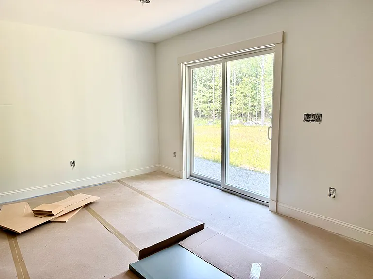 190 Center Rd — Photo 30