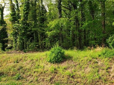 XX Farmbrook Rd, Winston Salem, NC, 27103