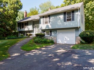 54 Valley View Dr #54, Hamden, CT 06518