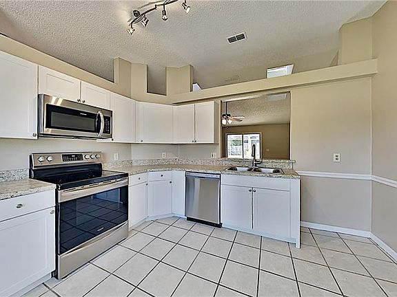 4th image of 3016 Etta Cir