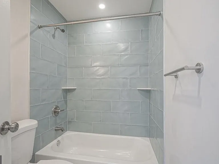1702 N Gratz St #1 — Photo 4