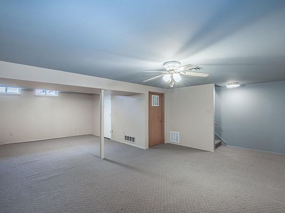 4th image of 1107 N Wood Ave