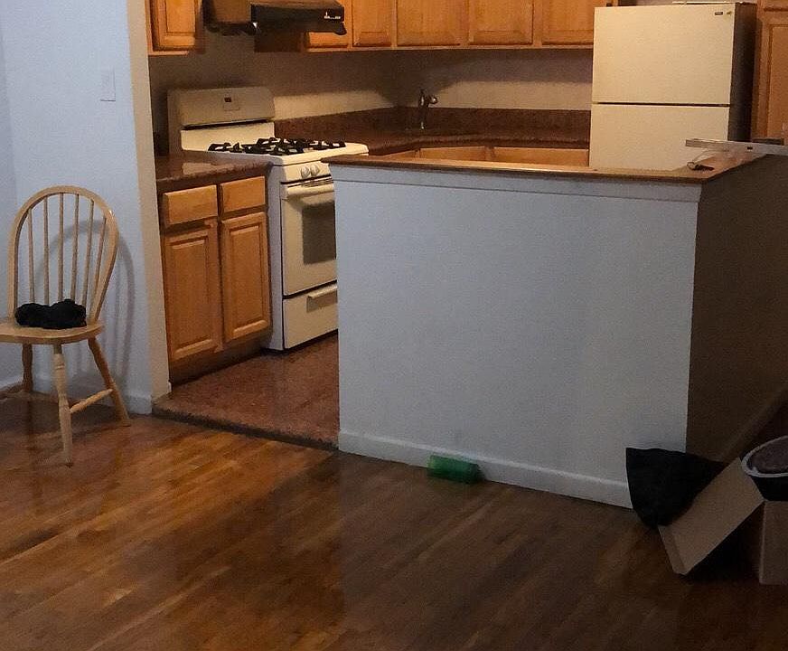 1st image of 7147 Parsons Blvd #2