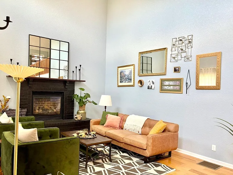 2025 Kentucky Ave — Photo 3
