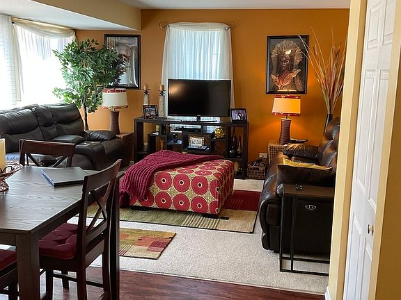 3rd image of 1631 Victoria Park Cir #A197