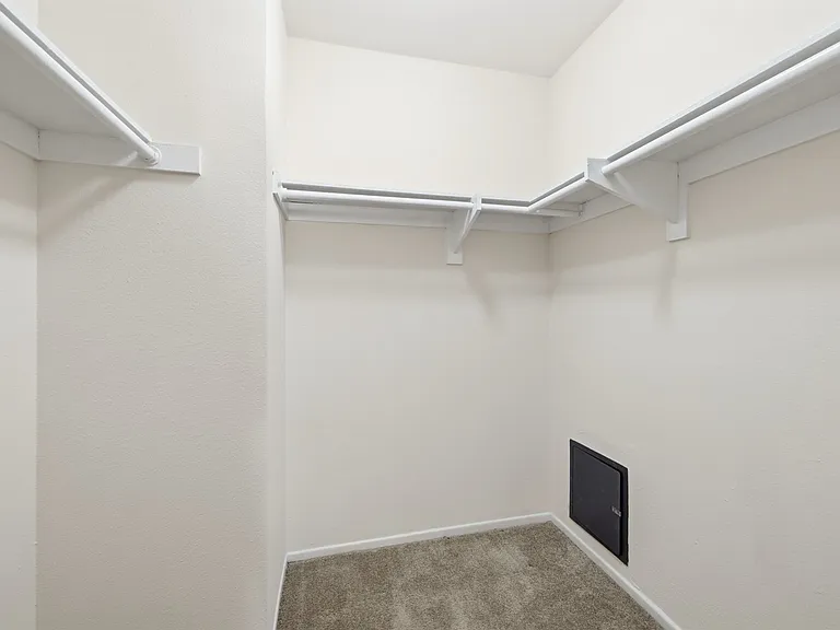 908 S Shenandoah St #103 — Photo 23