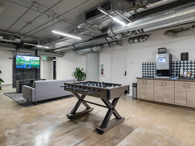 Maxfield Lofts — Photo 8