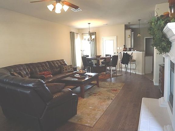 3rd image of 4180 Comanche Dr