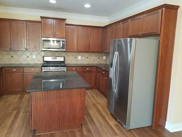 3612 Lake Estates Way — Photo 22