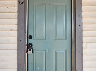 100 E 12th St APT 10, Joshua, TX 76058