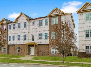 619 Commonwealth Dr, Yorktown, VA 23693