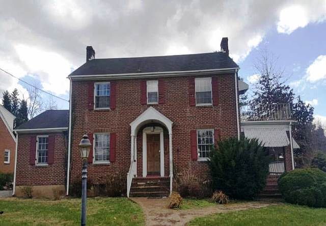 1st image of 810 Virginia Ave