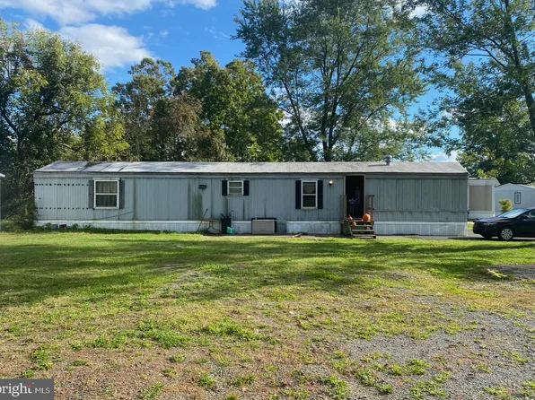 185 Paradise Ln, New Bloomfield, PA 17068
