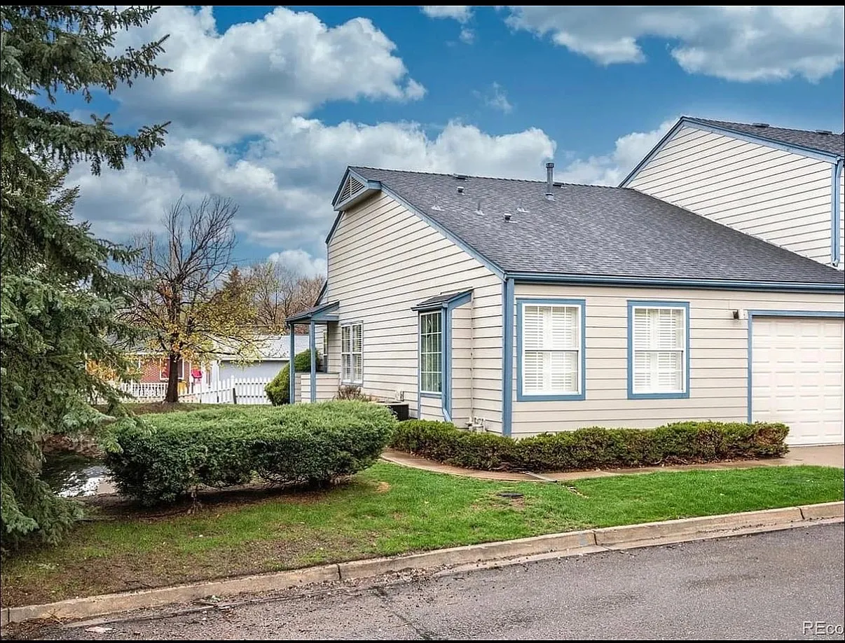 4 bed, 2246 sqft, $3,095 — Photo 1