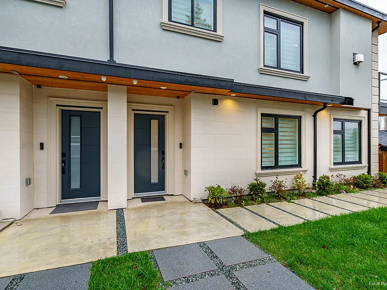 3087 Royal Oak Ave — Photo 7