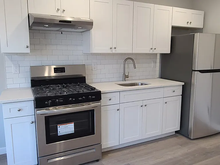 198 Harrison St #402 — Photo 7