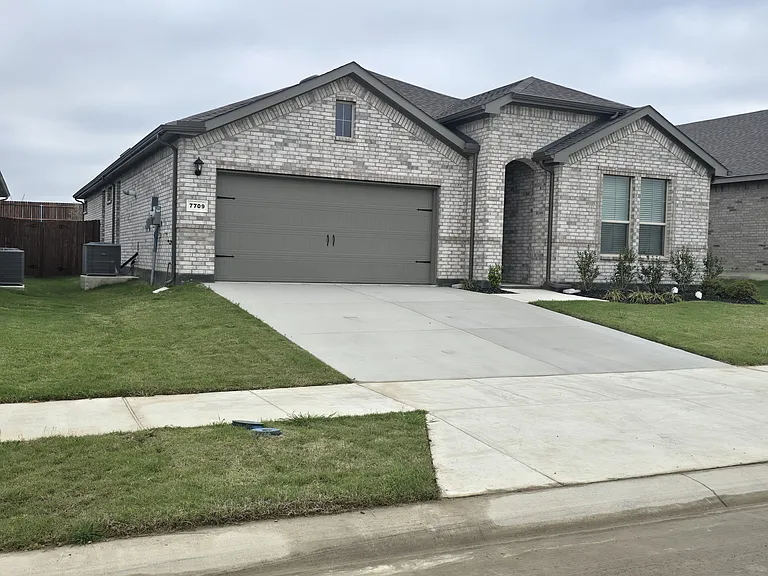 7709 Tuscarora Dr — Photo 6