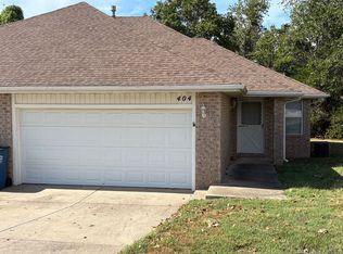402-404 S Brooktrail Way, Nixa, MO 65714