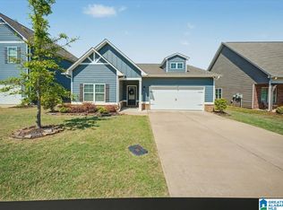 324 Union Station Dr, Calera, AL 35040