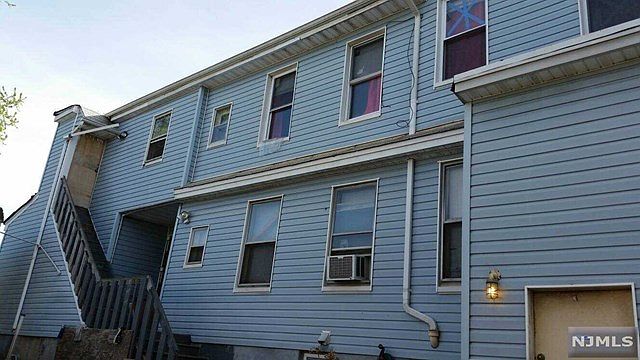 2nd image of 102-104 Birch St
