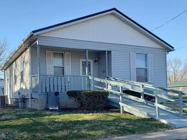 516 E Elm St, Centerville, IA 52544