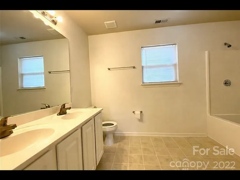 7535 Fowler Springs Ln — Photo 6