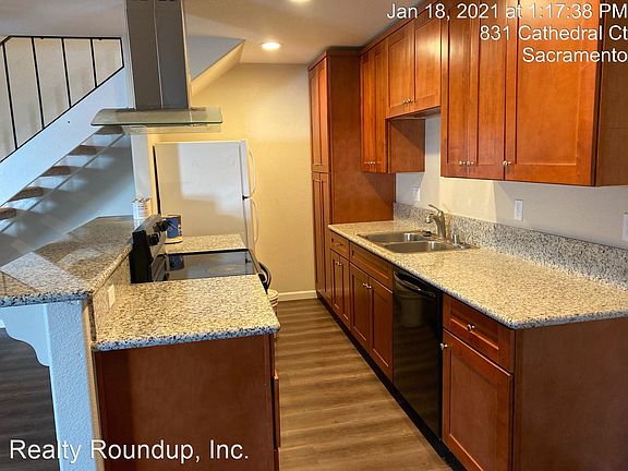 5th image of 831 Cathedral Ct APT 3